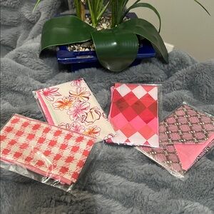 Handbag / Hair scarfs pack of 4 NWT ❤️